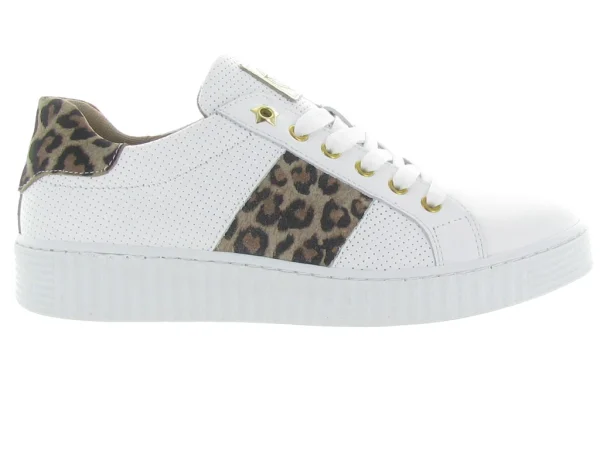 Réductions Bullboxer Baskets Et Sneakers Aib006 Blanc 3